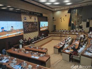 Wamendagri Ungkit RUU Pemilu-Pilkada di Rapat Komisi II DPR: Ini Kompleks Sekali