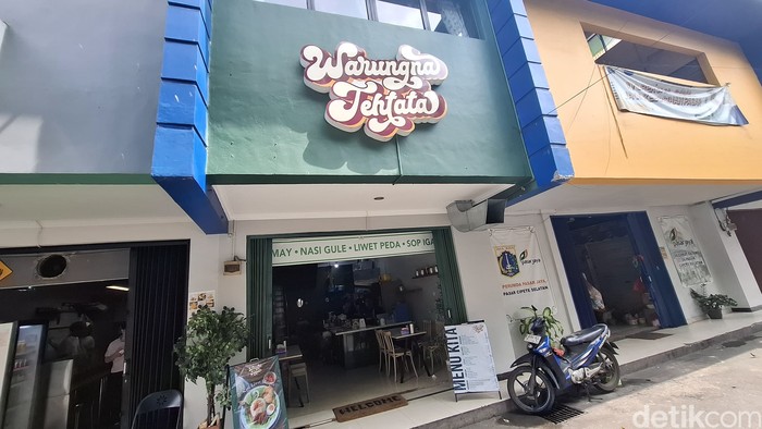 Warungna Tehtata: Nasi Liwet Ngeunah hingga Siomay Ikan buatan Tata Janeta