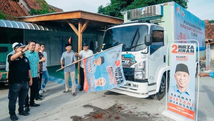 Calon Gubernur Lampung Rahmat Mirzani Djausal melepas ekspor pupuk biostimulan berbahan dasar rumput laut ke Jepang
