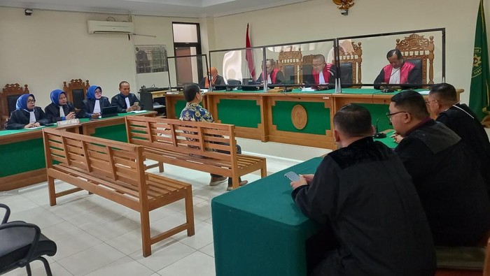 Sidang putusan Mantan Direktur PT Tarumartani Nur Achmad Affandi di PN Jogja, Kamis (21/11/2024).
