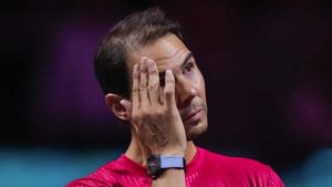Ekspresi Rafael Nadal Usai Umumkan Gantung Raket