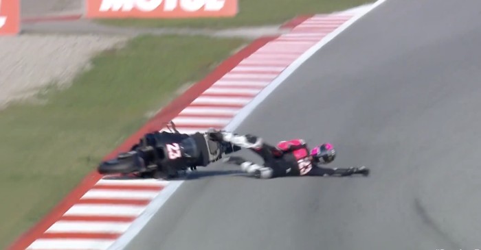 Enea Bastianini terjatuh saat sesi test di Barcelona