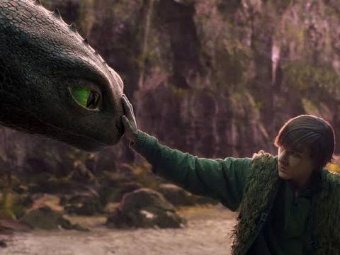 Cuplikan trailer live action How To Train Your Dragon.