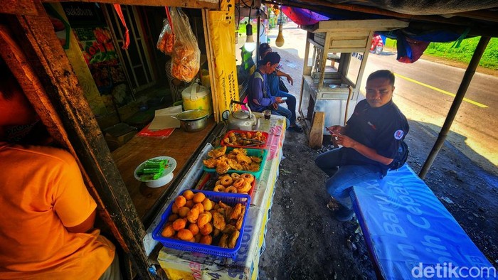Ika, putri dari Bu Ai