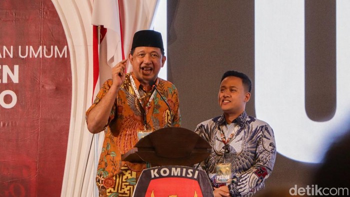 Ipong-Luhur saat debat pamungkas Pilbup Ponorogo