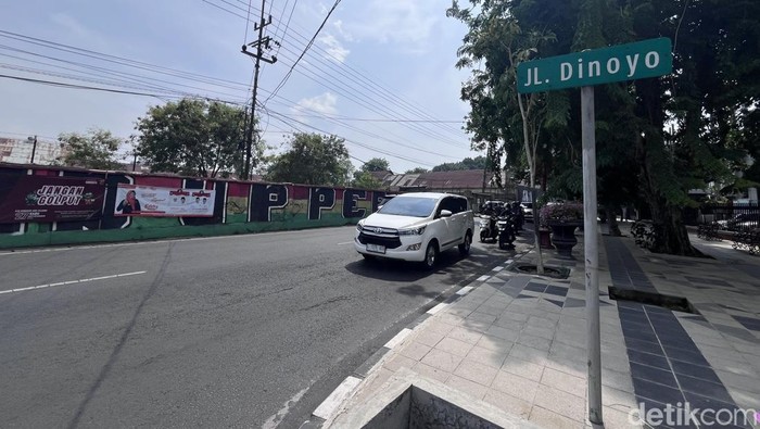 Kampung Dinoyo