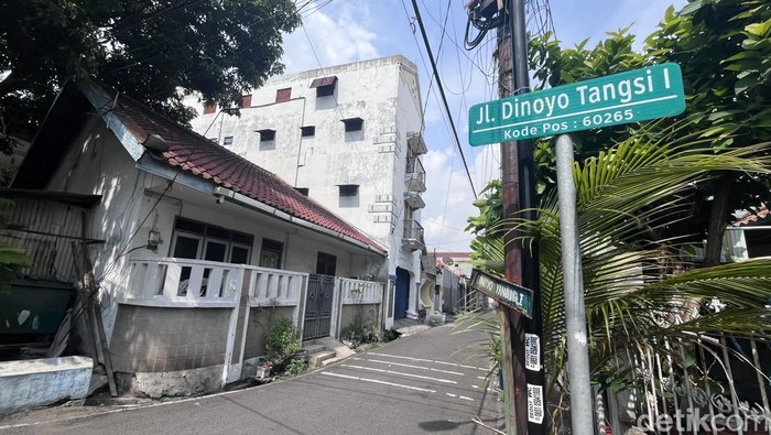 Kampung Dinoyo