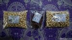 Kerupuk Atom Si Bolang Oleh-oleh Anambas Dipasarkan Lewat Internet