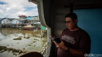 Hasilnya usaha kerupuk atom si Bolang dapat melanglang buana hingga ke luar Pulau Jemaja seperti ke Tarempa, Batam hingga Tanjung Pinang. Orderannya pun mencapai 10 kilogram.