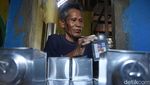 Melihat Kampung Kaleng, Sentra Kerajinan Logam di Bogor