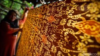 Ibu-ibu yang sebelumnya merupakan ibu rumah tangga ini kini dapat produktif dengan mengikuti kegiatan membatik. Batik kreasi ibu-ibu ini dipasarkan mulai dari Rp 400.000 hingga Rp 500.000. Dengan orderan mencapai 35 lembar batik.