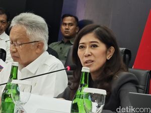Menkomdigi Tak Gentar Dituntut Balik Situs Judi Online