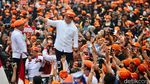 Momen Anies-Pramono-Rano Kompak Salam 3 Jari