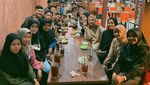 Cantiknya Gaya Nissa Sabyan saat Ngopi dan Makan Es Krim