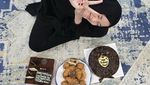 Cantiknya Gaya Nissa Sabyan saat Ngopi dan Makan Es Krim