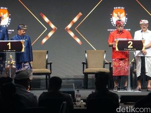 Debat Panas Sedana Arta Vs Raden Cahyo soal Internet di Bangli