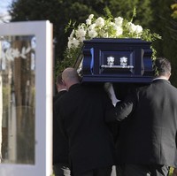 Setelah mengetahui kabar Liam Payne meninggal pada 16 Oktober 2024, Cheryl sempat mengungkapkan kesedihannya. Melalui unggahannya di Instagram, Chery mengatakan anaknya dengan Liam yang bernama Bear kini harus menghadapi kenyataan bahwa sang ayah sudah tiada. Foto: AP/Andrew Matthews