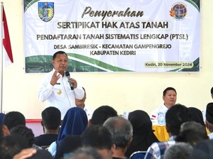 Bagikan Ribuan PTSL di 2 Desa, Pemkab Kediri Ingatkan Warga soal Ini