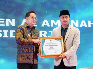 Pemkab Sidoarjo Raih Penghargaan Bebas dari BAB dari Pemprov Jatim