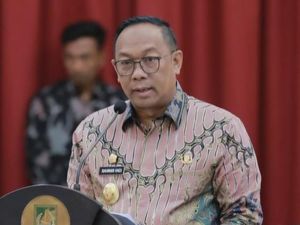 Pj Gubri Terbitkan Penetapan Upah 2025, Minta Bupati-Walkot Tindaklanjuti