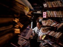 Potret Loper Koran di Ismailia yang Bertahan dari Serbuan Digital