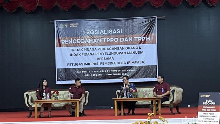 Sosialisasi Imigrasi Medan terkait Pencegahan TPPO dan TPPM di Deli Serdang. (Kartika Sari/detikSumut)