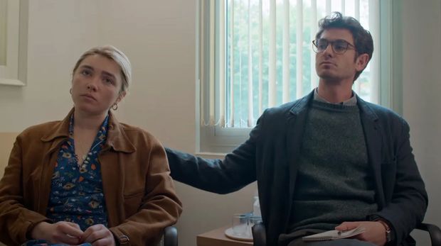 Cuplikan adegan dalam film We Live In Time (2024).