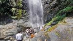 Foto: Sejuk Segar Curug Cigentis di Karawang