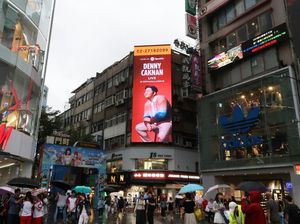 Denny Caknan Eksis Banget di Luar Negeri, Wajahnya Kini Nongol di Taiwan