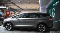 Aletra L8 EV merupakan produk hasil kerjasama strategis antara PT Aletra Mobil Nusantara dengan LIVAN Auto, bagian dari Geely Auto Group, menggunakan basis yang sama dengan Geely Jiaji & LIVAN Maple 80V.