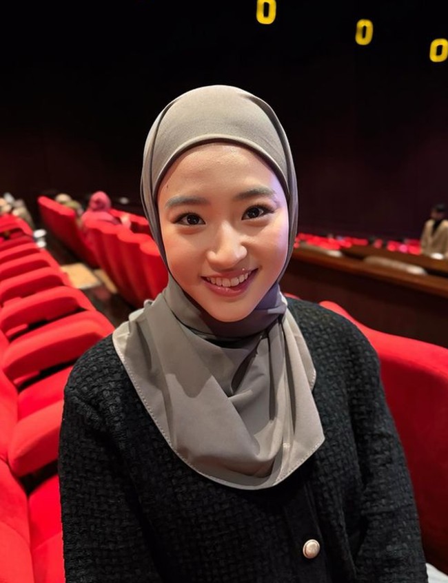 Haruka Nakagawa mengunggah foto penampilannya memakai hijab melalui akun Instagram pribadinya @haruuuu_chan. Foto: Dok. Instagram @haruuuu_chan.