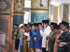 Tata Cara Sholat Jumat: Niat, Syarat, Keutamaan dan Hukum Meninggalkannya