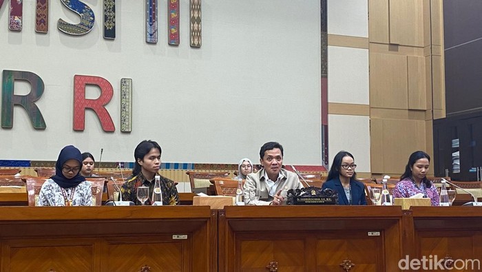 Jumpa pers Komisi III DPR RI soal Kabag Ops Polres Solok Selatan tembatk Kasat Rekrim