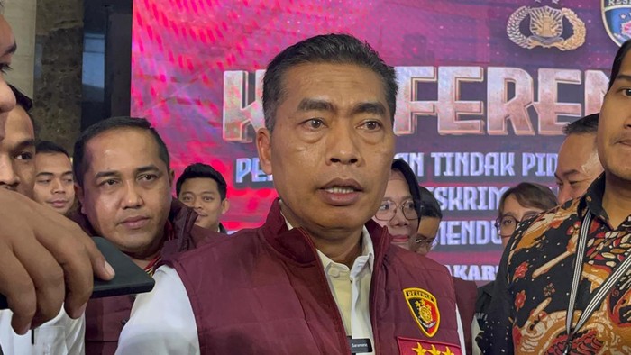 Kabareskrim Polri Komjen Wahyu Widada