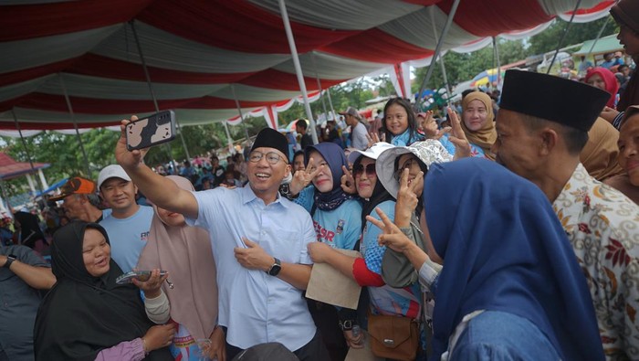 Kampanye akbar Rahmat Mirzani Djausal-Jihan Nurlela di Pesisir Barat.