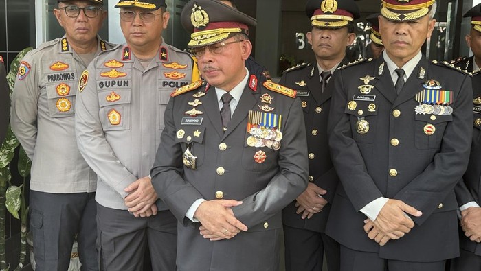 Kapolda Sumatera Barat Irjen Suharyono (Jeka Kampai/detikSumut).