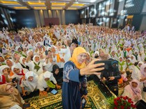Selawat Akbar di Gresik, Ikhtiar Khofifah Ketuk Pintu Langit Jelang Pilkada