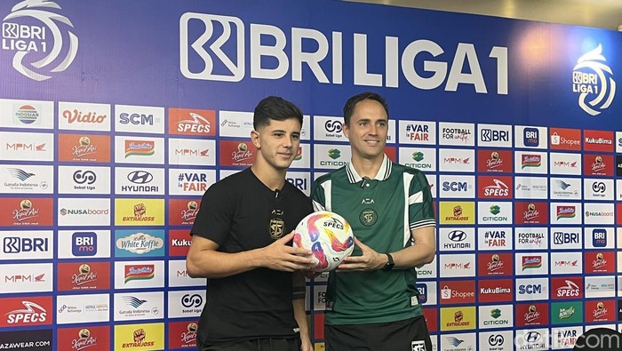 Konferensi pers Persebaya