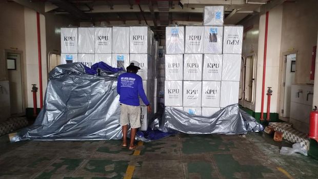 KPU Sumenep mendistribuskan logistik ke pulau terluar