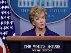 Profil Linda McMahon, Bos Gulat WWE yang Ditunjuk Jadi Menteri Pendidikan AS