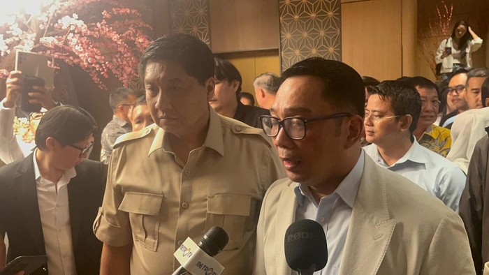 Maruarar Sirait dan Ridwan Kamil