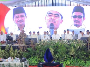 Haul ke-126 KH. M. Sholih Tsani di Ponpes Qomaruddin Jadi Pusat Keagamaan