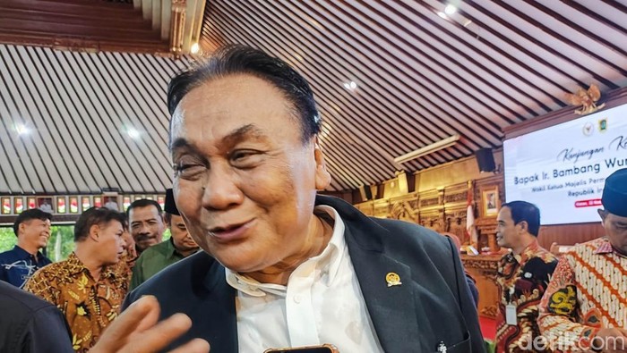 Suasana kunker Wakil Ketua MPR RI Bambang Wuryanto atau Bambang Pacul di pendopo Pemkab Klaten, Jumat (22/11/2024).