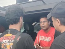 Tampang Eks Bupati Biak Numfor Herry Ario Naap Tersangka Pelecehan Anak