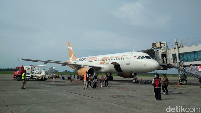 Penerbangan perdana Super Air Jet rute Yogya International Airport ke Bandara Tjilik Riwut Palangkaraya, Jumat (22/11/2024).