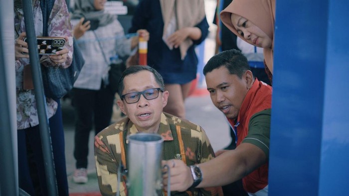 Pertamina Patra Niaga Regional Sumbagsel melaksanakan uji tera dan pemeriksaan kualitas BBM di SPBU Lampung.