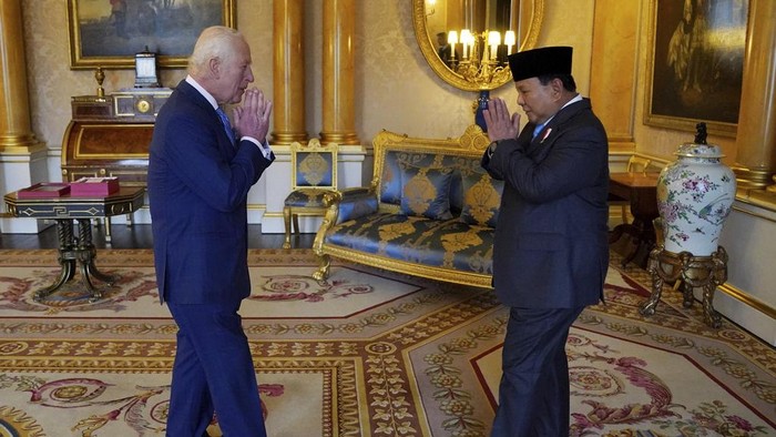 King Charles III holds an audience with President Prabowo Subianto of the Republic of Indonesia at Buckingham Palace, London, Thursday Nov. 21, 2024. (Jonathan Brady/Pool photo via AP)