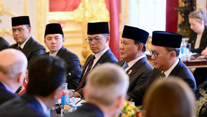 Prabowo dan Jajaran di CEO Roundtable Forum
