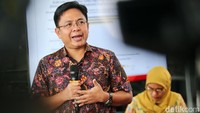 Direktur Eksekutif Indikator Politik Indonesia, Burhanuddin Muhtadi memaparkan hasil survei elektabilitas cagub-cawagub Jakarta.  