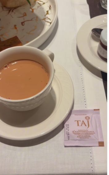 Pria Ini Nikmati Afternoon Tea Rp 400.000 Impiannya di Hotel Taj Mumbai